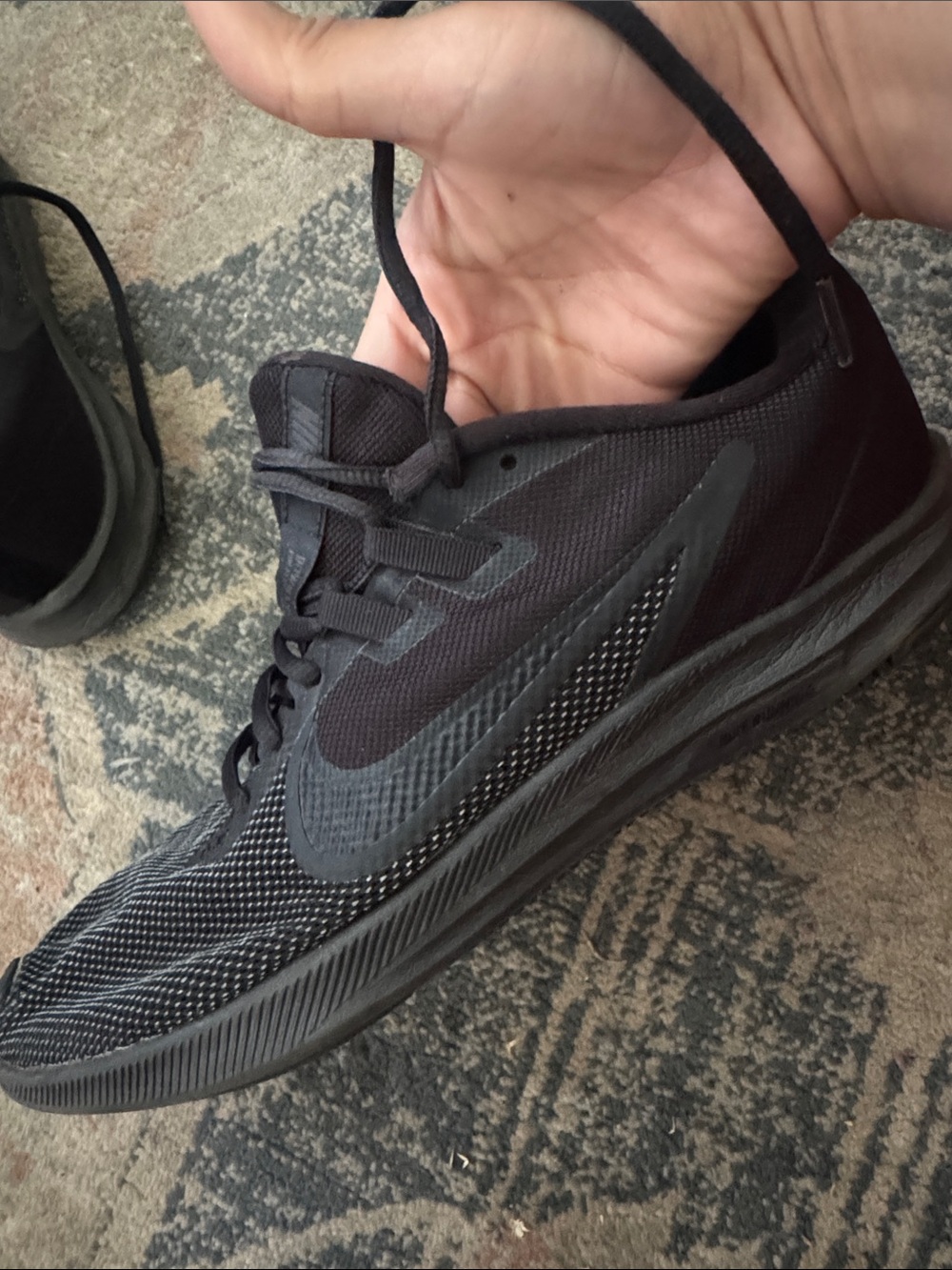 Nike Men’s Black Athletic Running Shoes - Picture 5 of 5